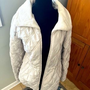 Puffy jacket in cream